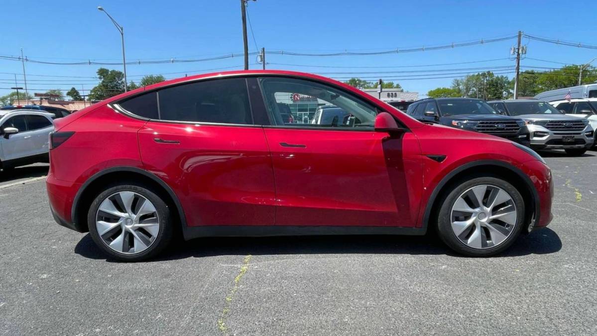 2020 Tesla Model Y 5YJYGDEEXLF032406