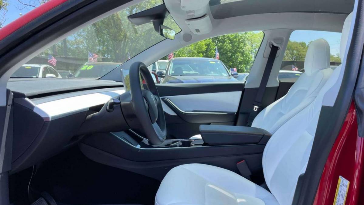 2020 Tesla Model Y 5YJYGDEEXLF032406