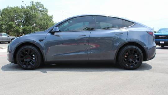 2020 Tesla Model Y 5YJYGDEE5LF033155