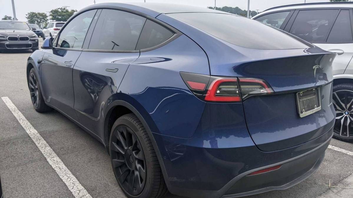 2020 Tesla Model Y 5YJYGDEE4LF049380