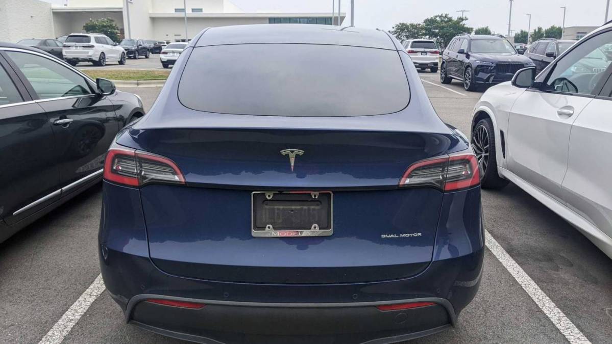 2020 Tesla Model Y 5YJYGDEE4LF049380