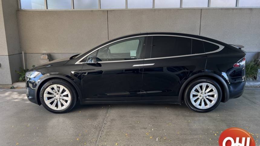 2017 Tesla Model X 5YJXCAE29HF060331