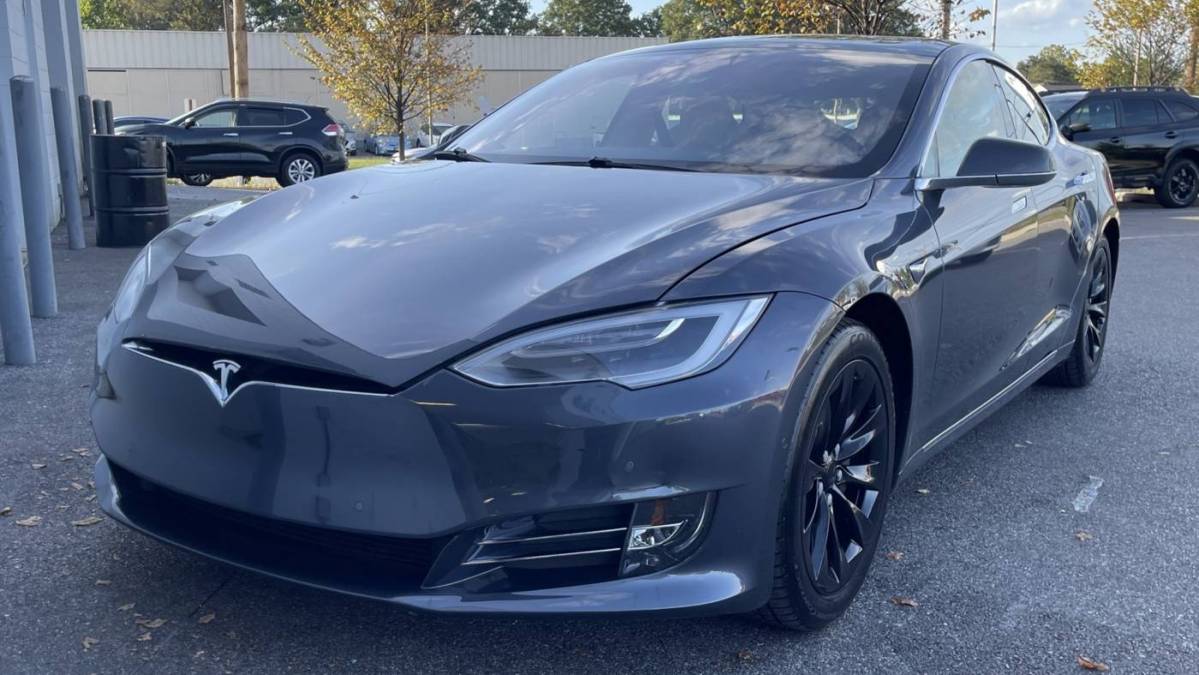 2017 Tesla Model S 5YJSA1E25HF233147