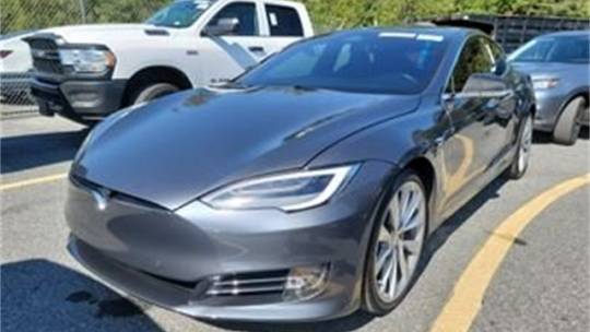 2019 Tesla Model S 5YJSA1E24KF348071