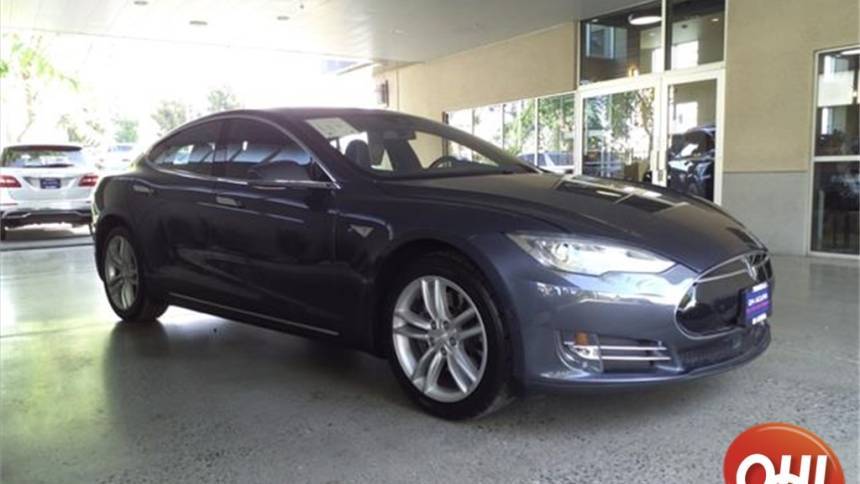 2015 Tesla Model S 5YJSA1E12FF111785