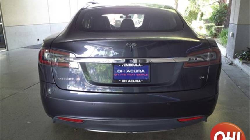 2015 Tesla Model S 5YJSA1E12FF111785