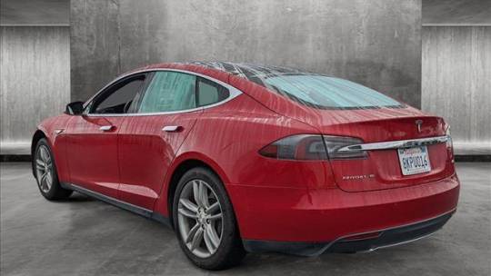 2016 Tesla Model S 5YJSA1E27GF132948