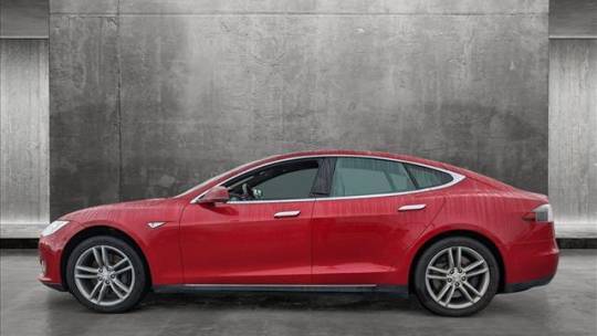 2016 Tesla Model S 5YJSA1E27GF132948