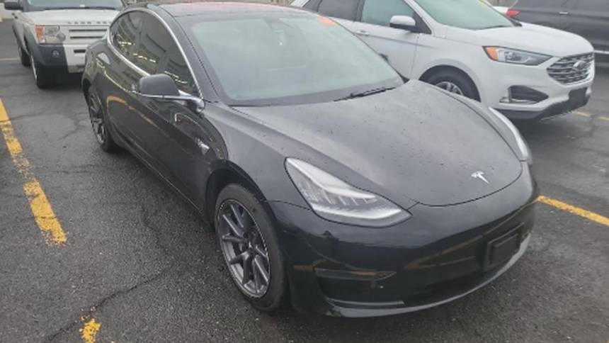 2018 Tesla Model 3 5YJ3E1EA5JF003887