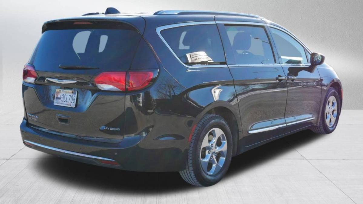 2018 Chrysler Pacifica Hybrid 2C4RC1L71JR194820