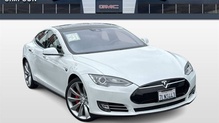 2015 Tesla Model S 5YJSA1H4XFF084471