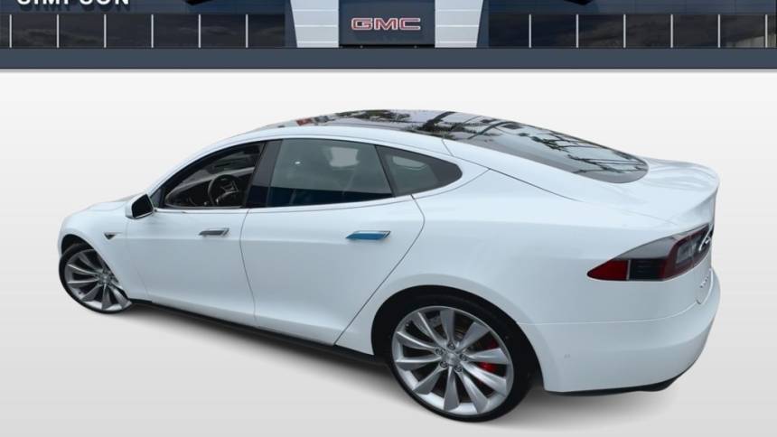 2015 Tesla Model S 5YJSA1H4XFF084471