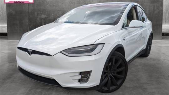 2018 Tesla Model X 5YJXCDE29JF136542