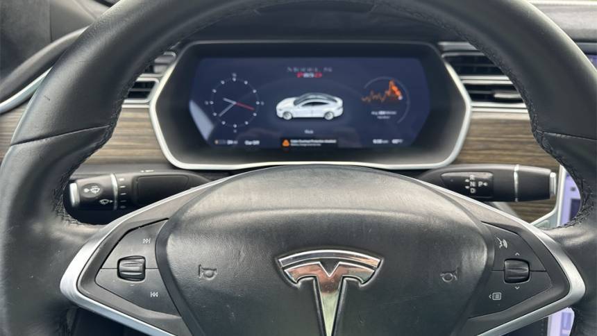 2015 Tesla Model S 5YJSA1H4XFF084471