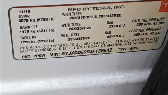 2018 Tesla Model X 5YJXCDE29JF136542