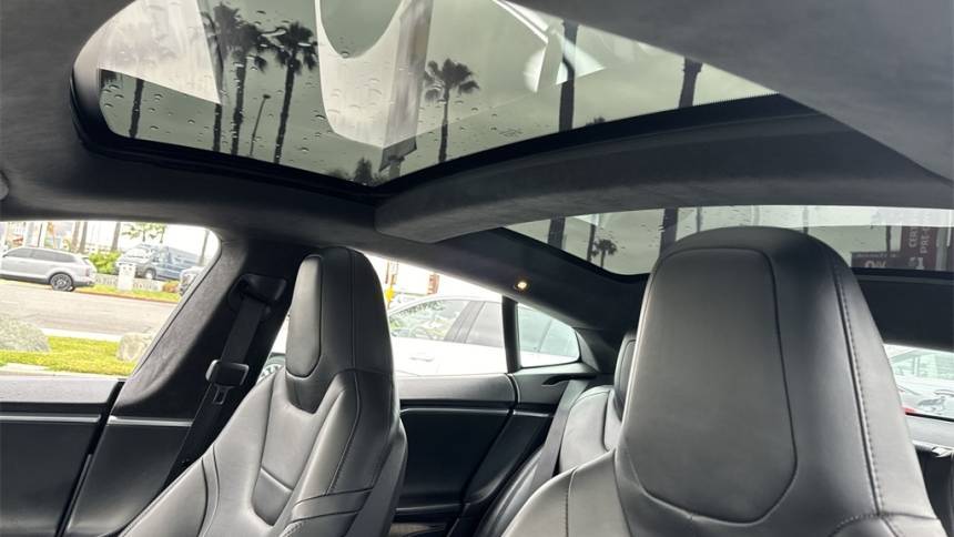 2015 Tesla Model S 5YJSA1H4XFF084471