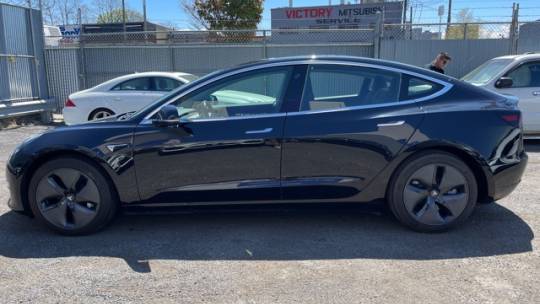 2018 Tesla Model 3 5YJ3E1EB5JF095558