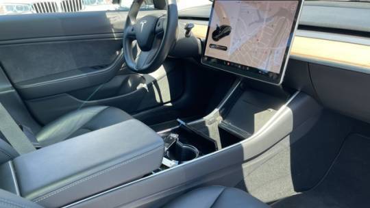 2018 Tesla Model 3 5YJ3E1EB5JF095558