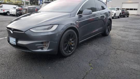 2017 Tesla Model X 5YJXCBE27HF050113