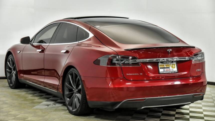 2015 Tesla Model S 5YJSA1E47FF106799