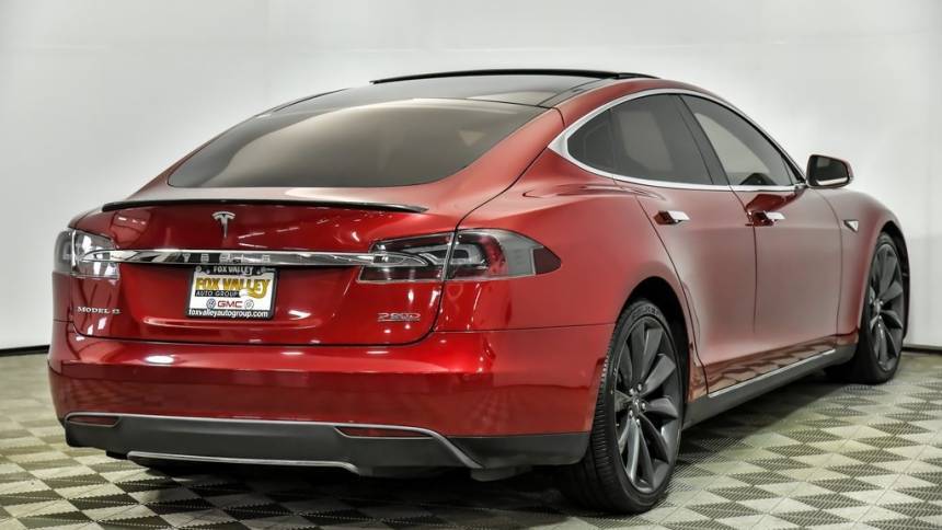 2015 Tesla Model S 5YJSA1E47FF106799