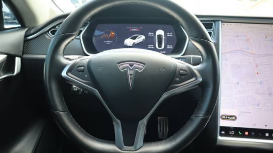 2018 Tesla Model S 5YJSA1E45JF249775