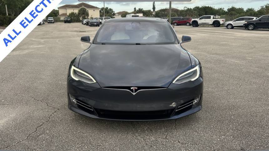 2019 Tesla Model S 5YJSA1E46KF332018