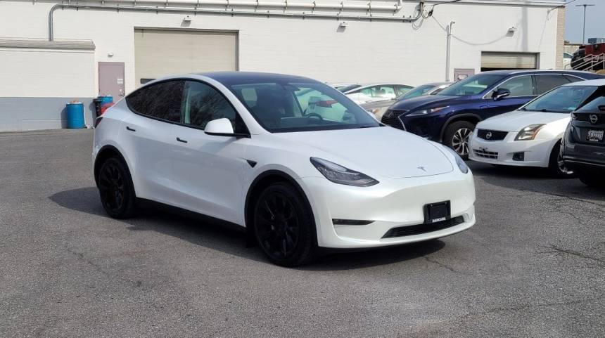 2021 Tesla Model Y 5YJYGDEEXMF184333