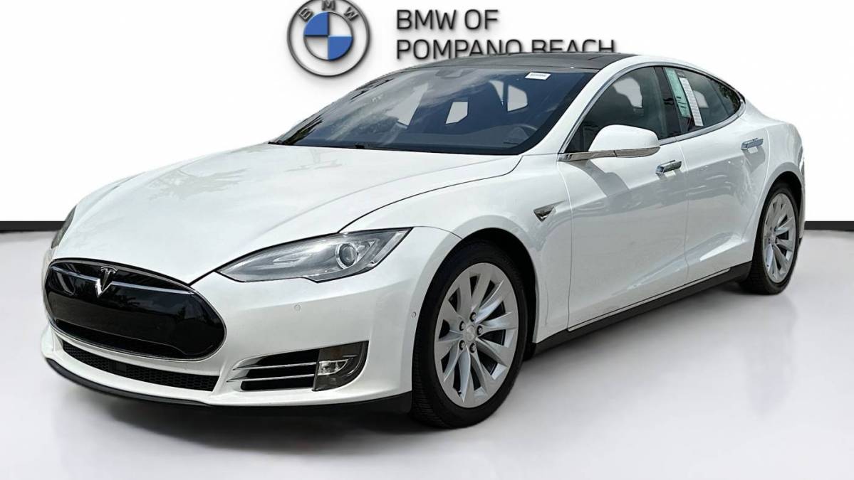 2016 Tesla Model S 5YJSA1E23GF132056