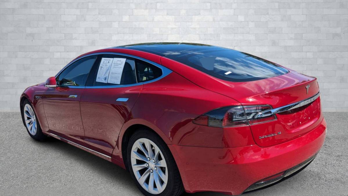 2016 Tesla Model S 5YJSA1E23GF160438