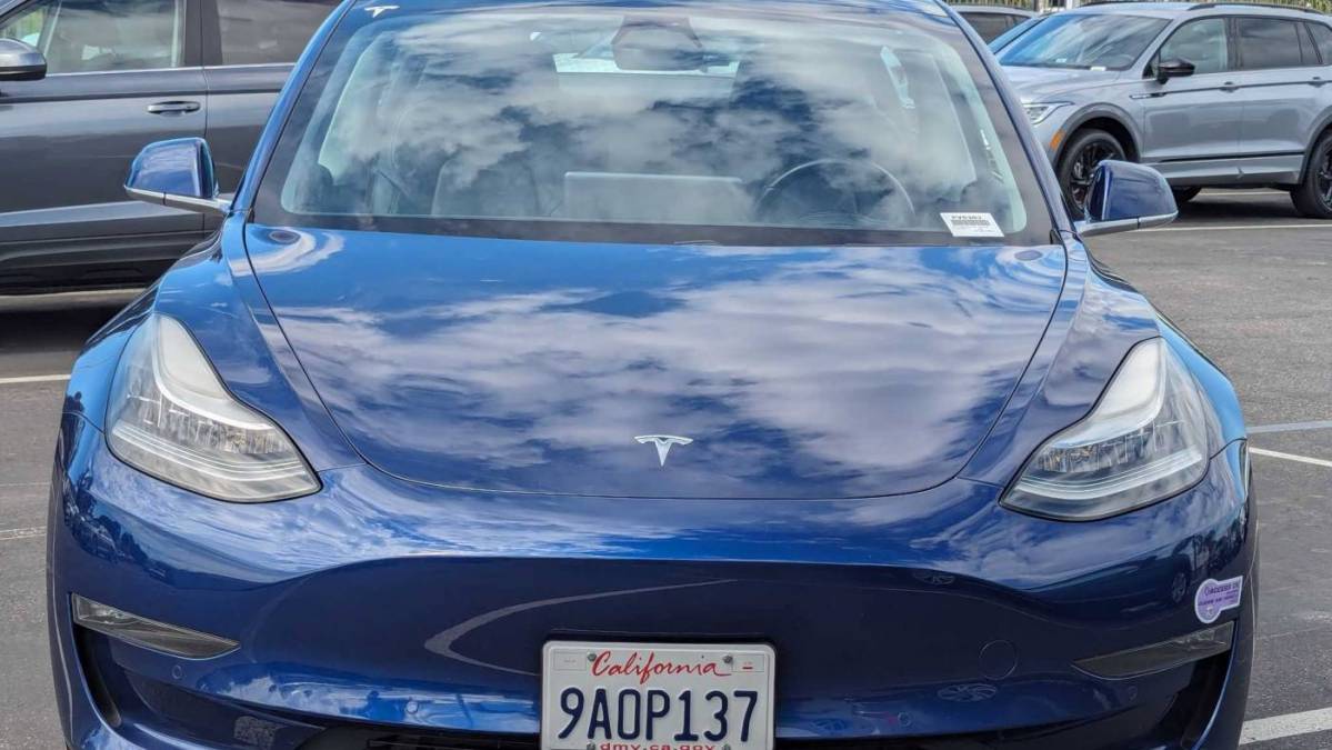 2018 Tesla Model 3 5YJ3E1EB0JF130913