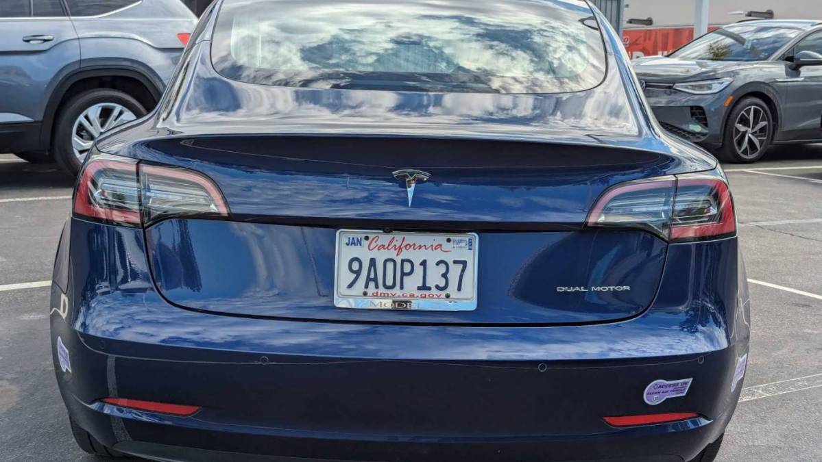 2018 Tesla Model 3 5YJ3E1EB0JF130913