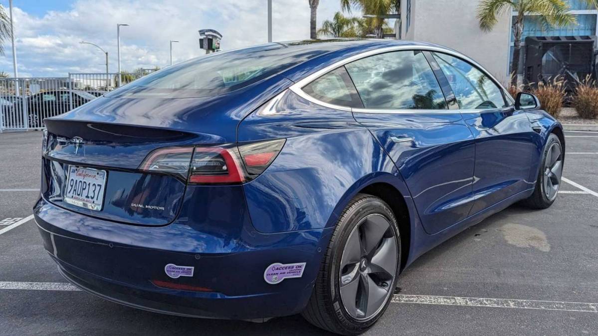 2018 Tesla Model 3 5YJ3E1EB0JF130913