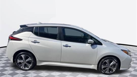 2021 Nissan LEAF 1N4BZ1CVXMC556175