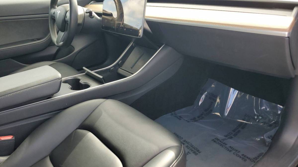 2019 Tesla Model 3 5YJ3E1EA7KF398785