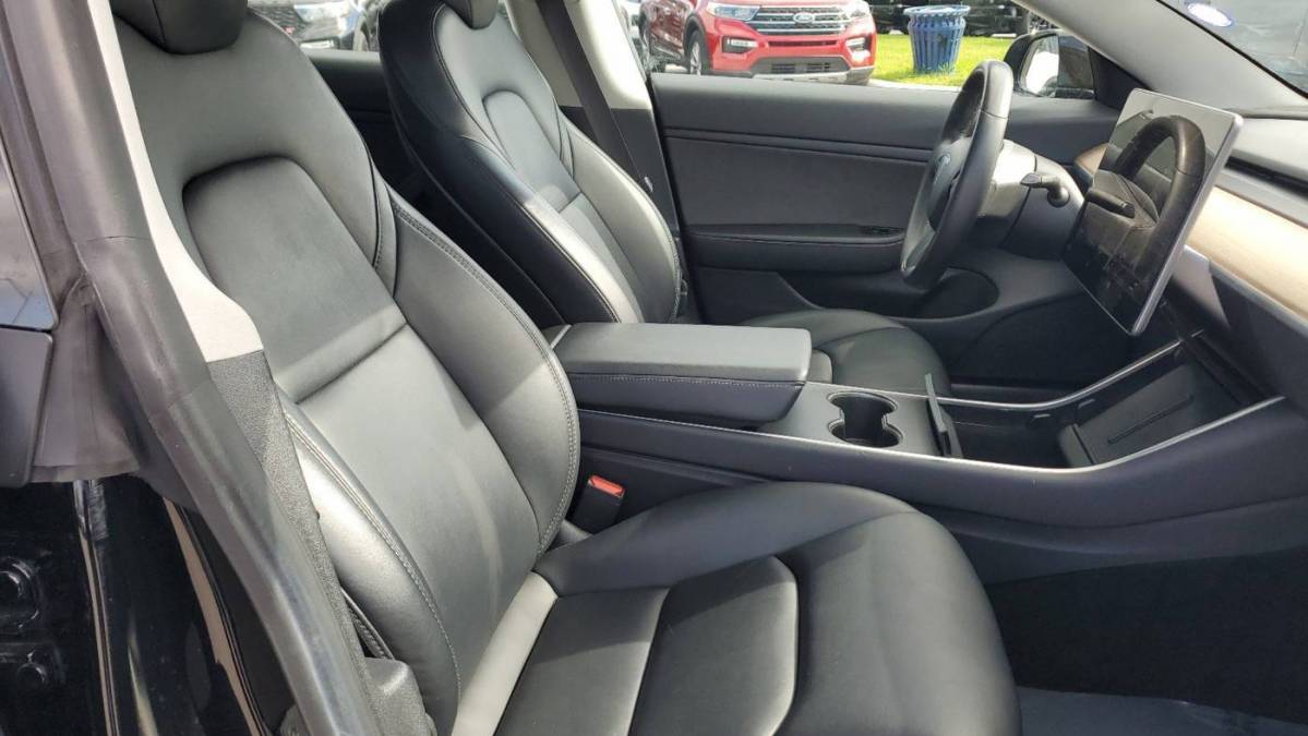 2019 Tesla Model 3 5YJ3E1EA7KF398785