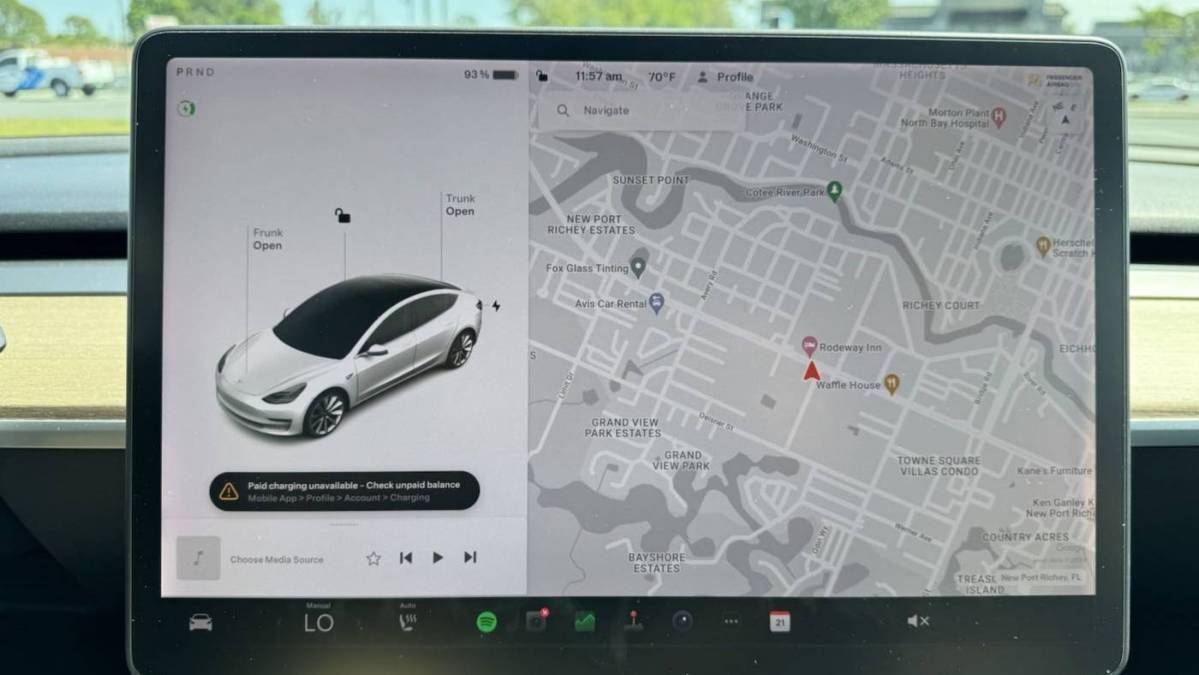 2019 Tesla Model 3 5YJ3E1EB1KF200016