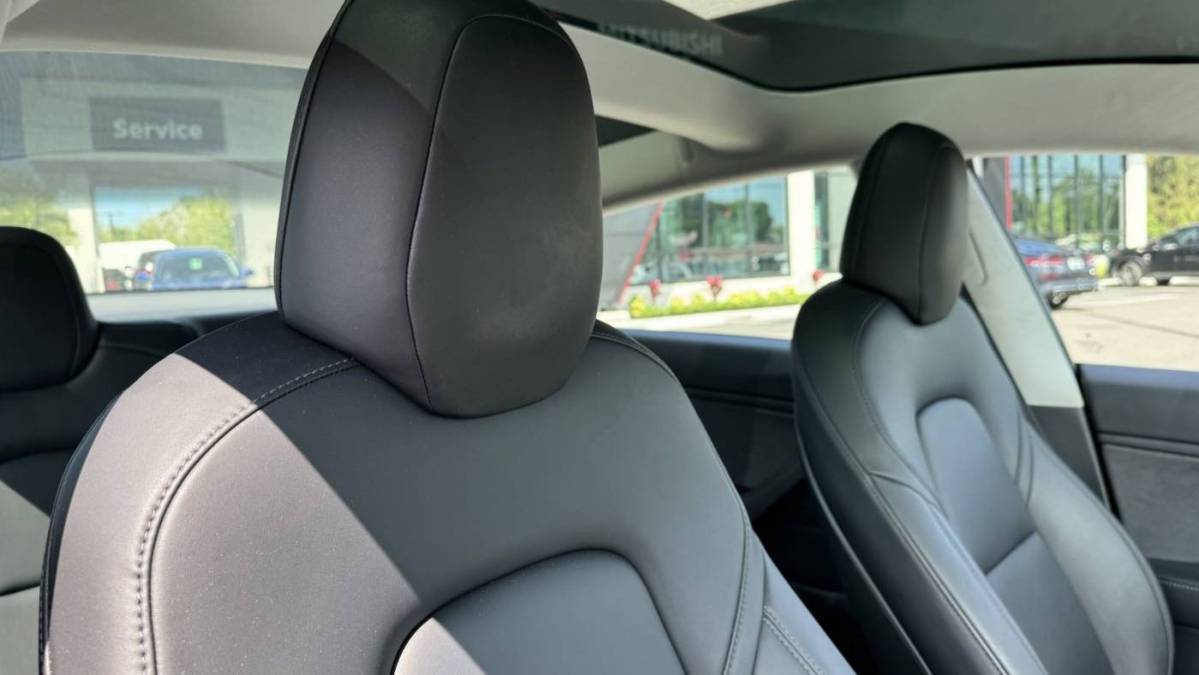 2019 Tesla Model 3 5YJ3E1EB1KF200016