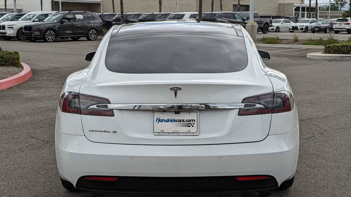 2017 Tesla Model S 5YJSA1E11HF181782