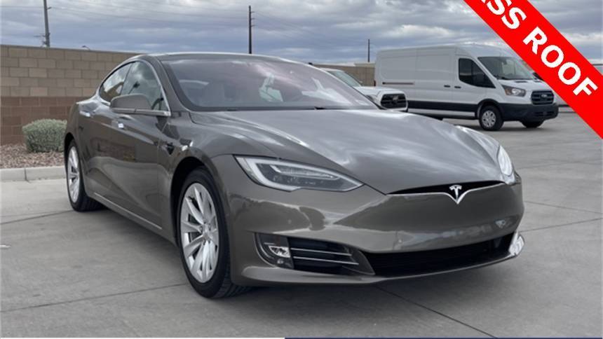 2017 Tesla Model S 5YJSA1E27HF156524