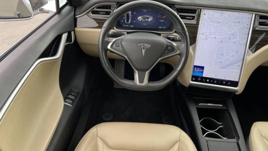 2017 Tesla Model S 5YJSA1E27HF156524