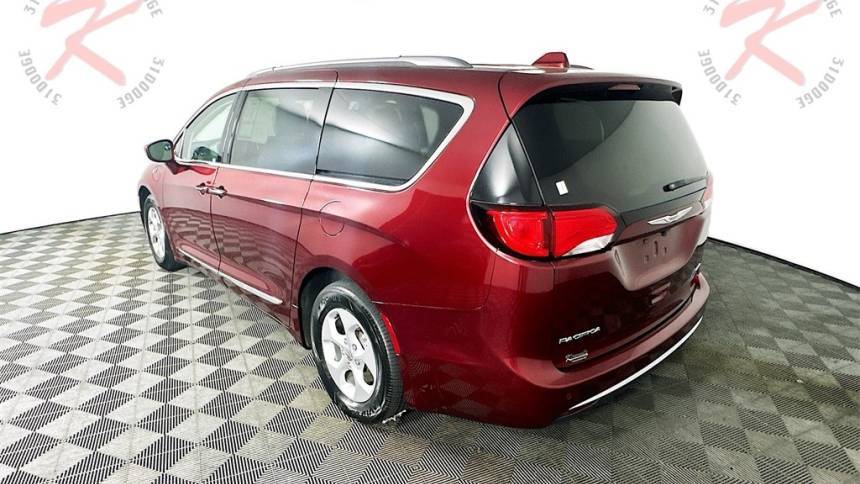 2018 Chrysler Pacifica Hybrid 2C4RC1L73JR248182