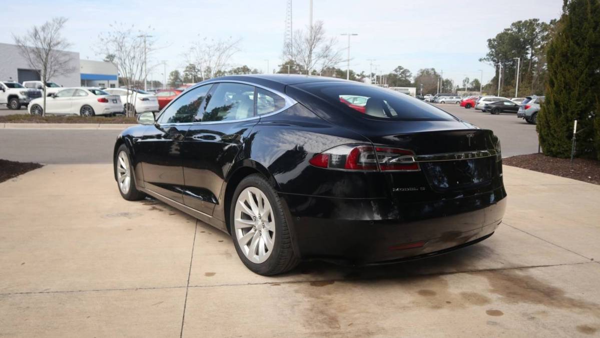 2018 Tesla Model S 5YJSA1E2XJF260298