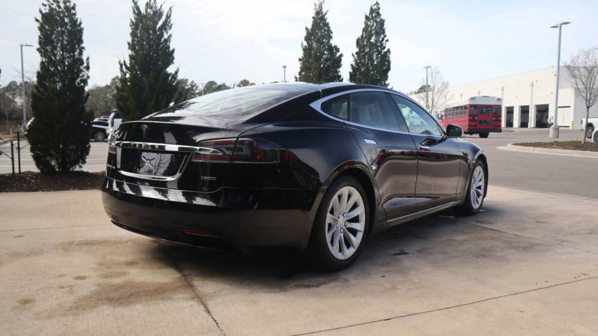 2018 Tesla Model S 5YJSA1E2XJF260298