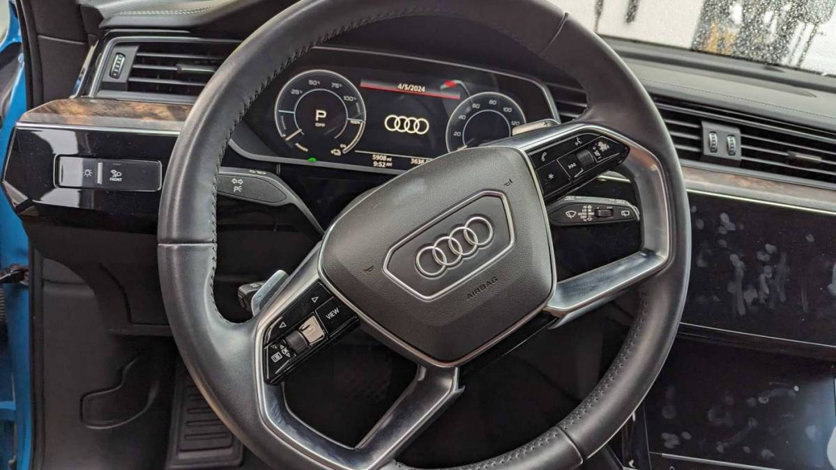 2019 Audi e-tron WA1VAAGE5KB005626