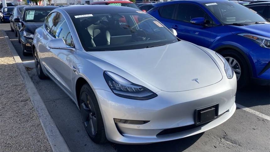 2018 Tesla Model 3 5YJ3E1EA3JF007002