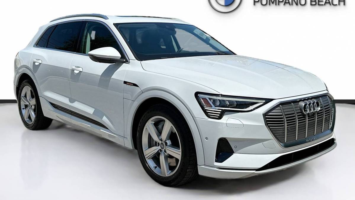 2019 Audi e-tron WA1LAAGE2KB024920