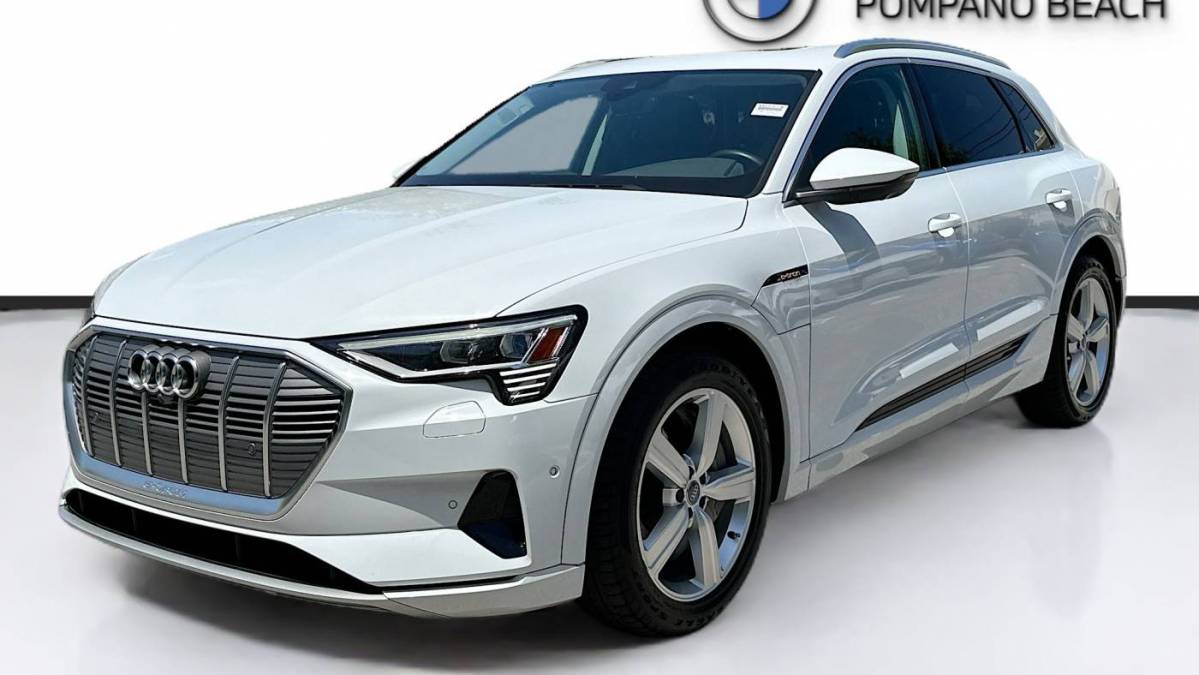 2019 Audi e-tron WA1LAAGE2KB024920