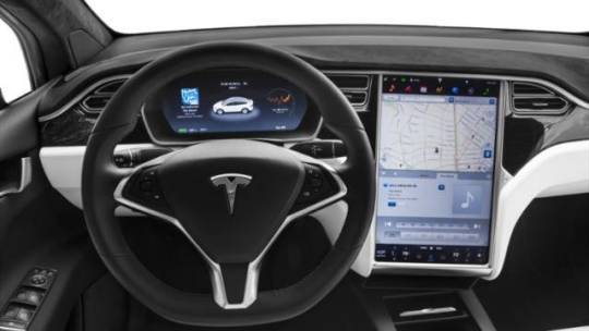 2018 Tesla Model X 5YJXCBE26JF115670