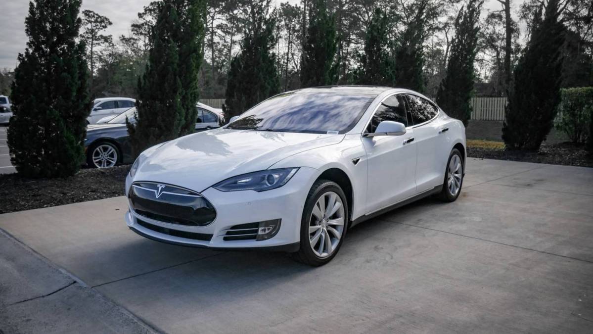 2016 Tesla Model S 5YJSA1E25GF128350